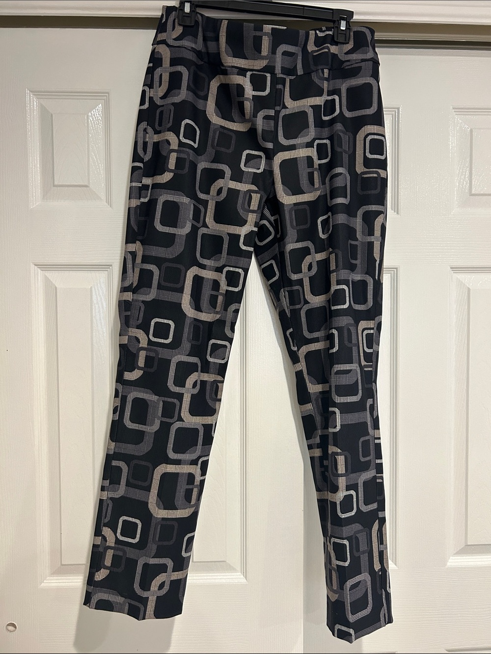 Girls Black Graphic Square-Print Stretch Pants